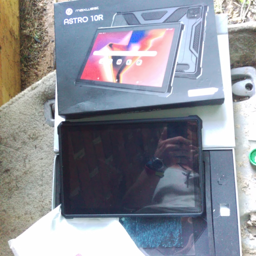 Macerated Astro R10 tablet - Picture 2 of 4